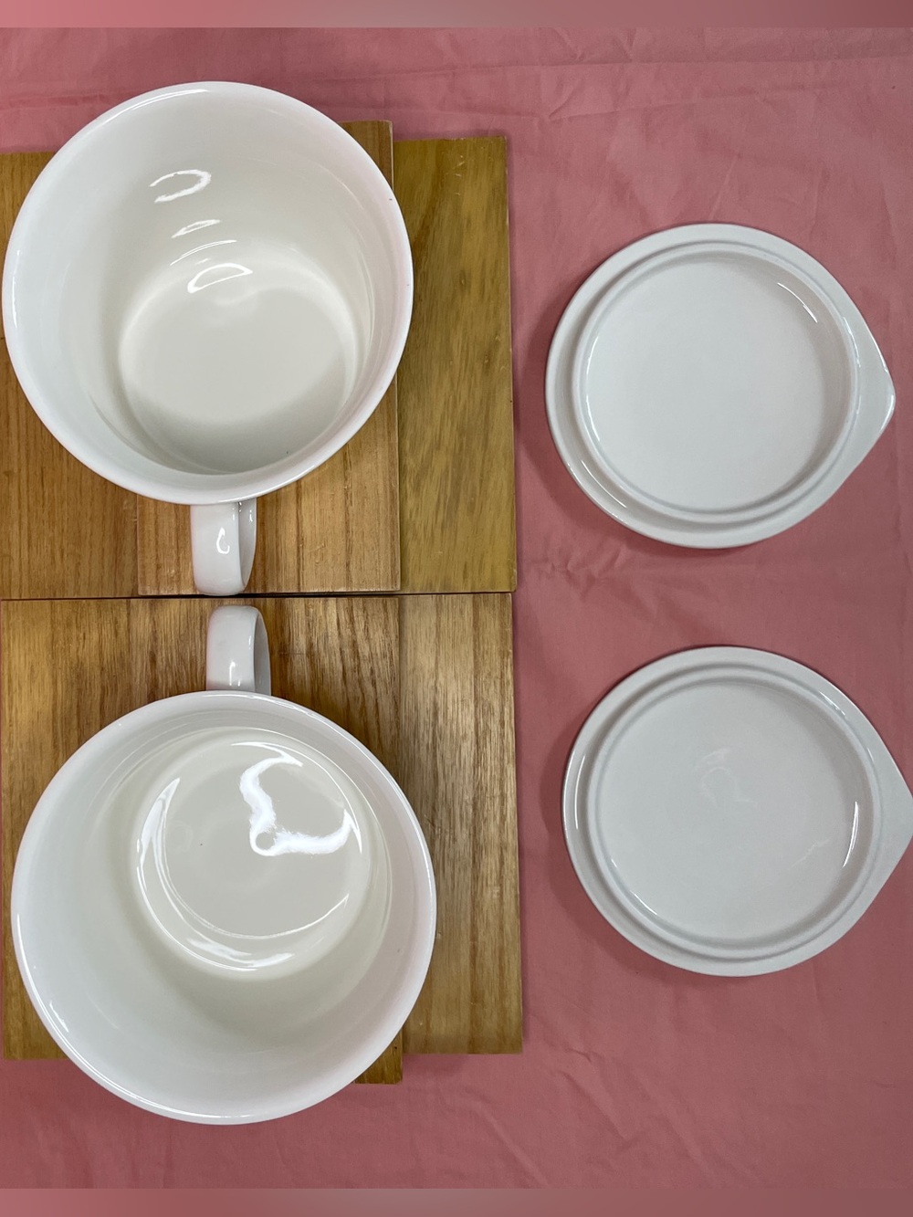 Urban Outfitters Instant Noodle Mug Bowls With Lids Set Of 2 Red & Blue Kawaii - Picture 11 of 15